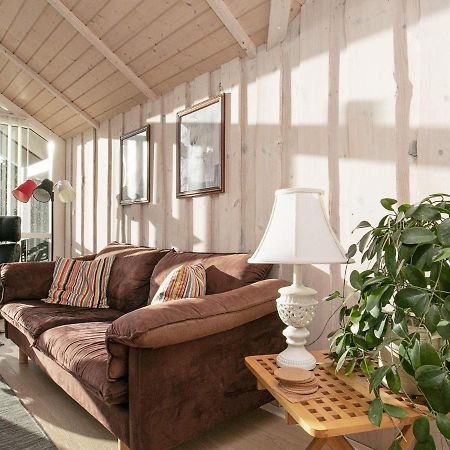 Three-Bedroom Holiday Home In Rodby 38 Kramnitse Экстерьер фото