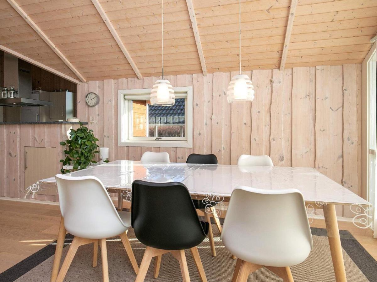 Three-Bedroom Holiday Home In Rodby 38 Kramnitse Экстерьер фото