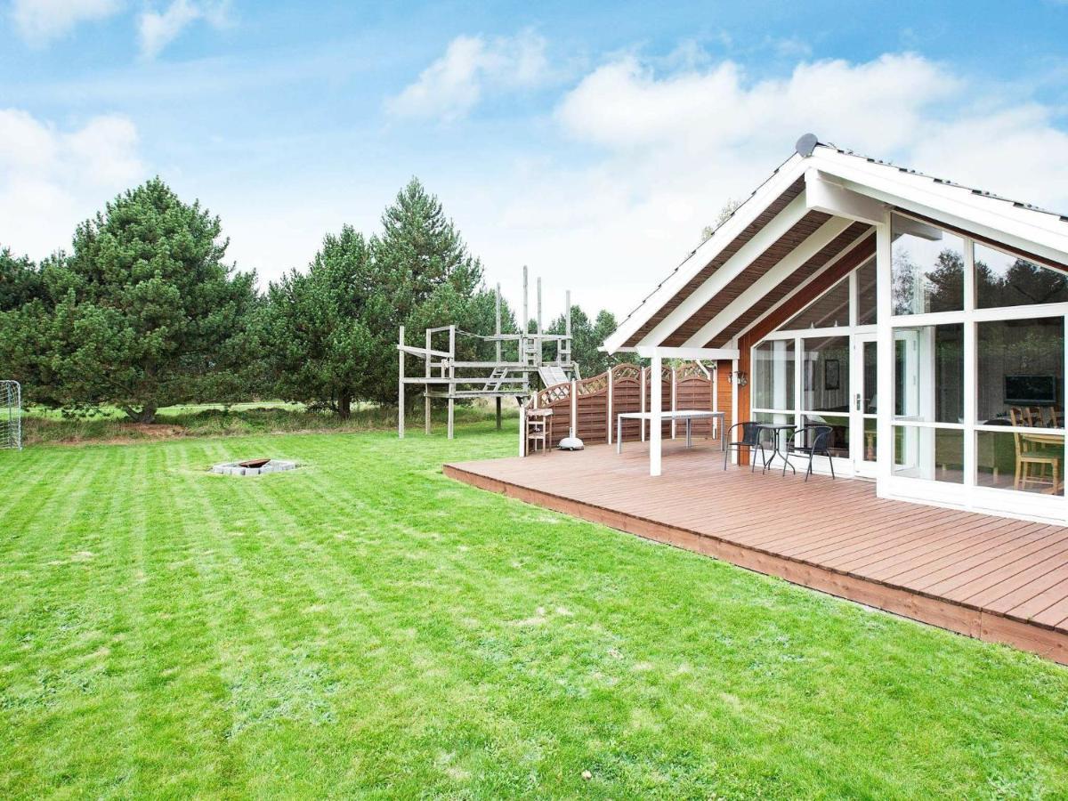 Three-Bedroom Holiday Home In Rodby 38 Kramnitse Экстерьер фото