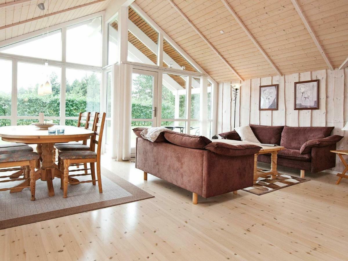 Three-Bedroom Holiday Home In Rodby 38 Kramnitse Номер фото